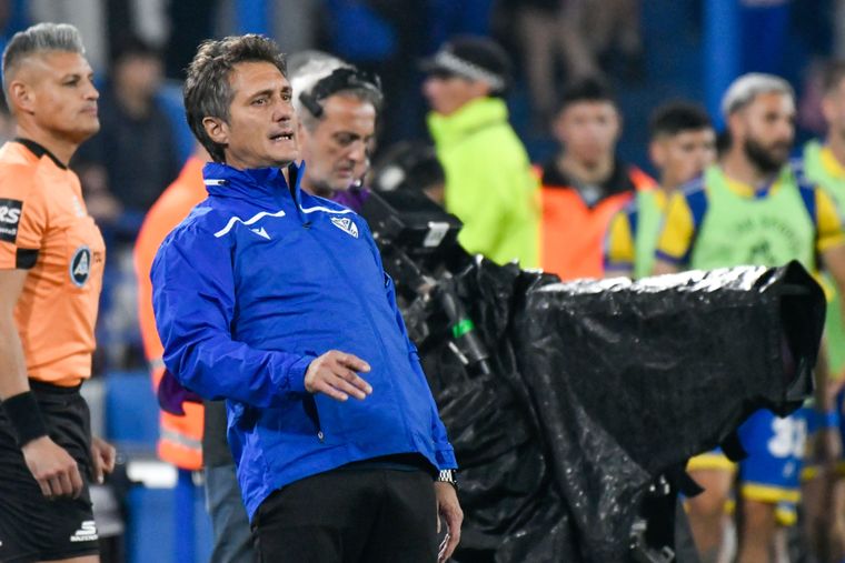 La respuesta de Guillermo Barros Schelotto sobre si prefiere ganarle a Boca o a River.