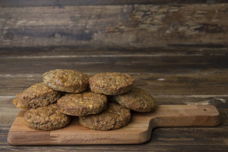 Una receta que se puede cocinar frita, al horno o en freidora de aire: siempre queda crocante y sabrosa. Una receta que se puede cocinar frita, al horno o en freidora de aire: siempre queda crocante y sabrosa.