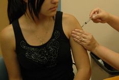 incorporaran vacuna del meningococco al calendario infantil