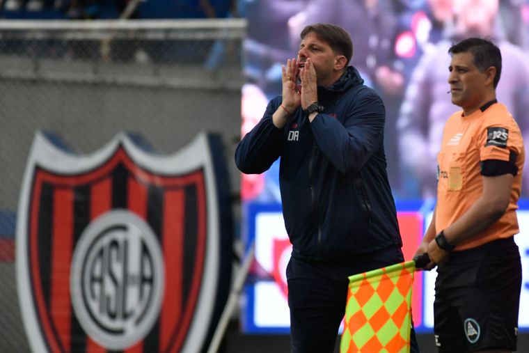 Damián Ayude está logrando buenos resultadoos a pesar de la crisis de San Lorenzo.