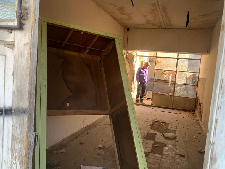 El interior de la vivienda demolida. El interior de la vivienda demolida.