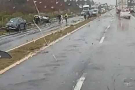 El trágico choque ocurrió en el sur de Entre Ríos, sentido a Buenos Aires. El trágico choque ocurrió en el sur de Entre Ríos, sentido a Buenos Aires.