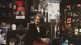 Lorraine Warren en el museo. / www.warrens.net﻿