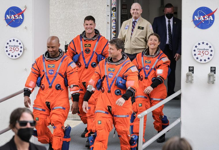 Cada integrante de la misión Artemis II eligió algunos objetos personales para que los acompañen en su viaje a la Luna. Cada integrante de la misión Artemis II eligió algunos objetos personales para que los acompañen en su viaje a la Luna.