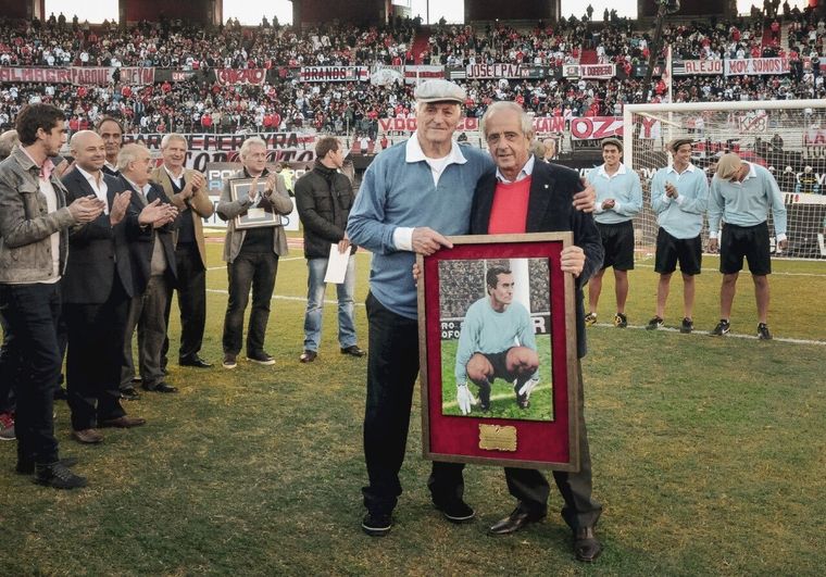 Amadeo Carrizo junto a Rodolfo DOnofrio.