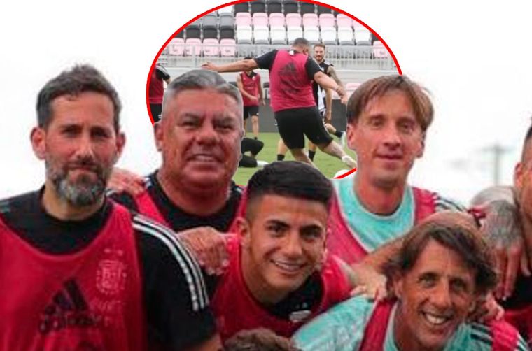 Tapia jugó un picadito con los jugadores de la Selección argentina.