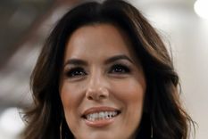 Eva Longoria se encuentra envuelta en una polémica con un ex compañero de elenco.