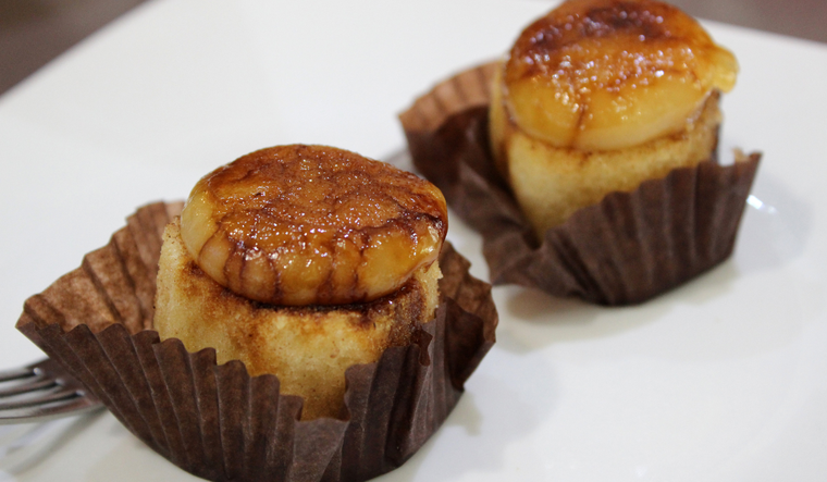 Los piononos son una receta tan representativa que incluso tienen denominación de origen artesanal en Granada. Los piononos son una receta tan representativa que incluso tienen denominación de origen artesanal en Granada.