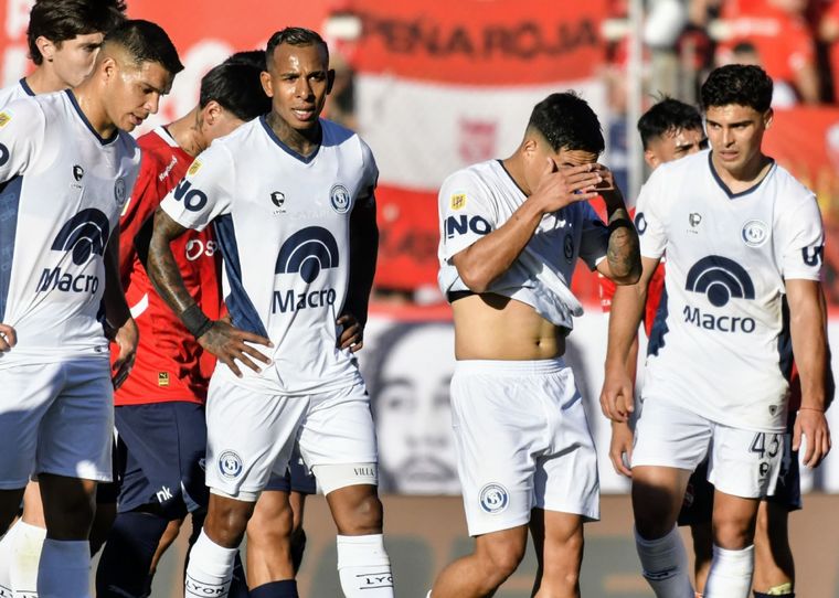 La Lepra hizo un buen partido en el Libertadores de América y mereció algo más. Sin embargo, terminó con las manos vacías. Foto: FotoBaires