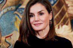 Reina Letizia Foto: https://images.ecestaticos.com/Ku9vTz7mKgwFMdaLjWIMCnVN9B8=/43x0:2237x1231/1600x900/filters:fill(white):format(jpg)/f.elconfidencial.com%2Foriginal%2F3bd%2Fa75%2F87f%2F3bda7587f6cdf7ac1c672e187dd02f92.jpg