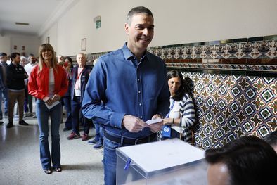 MDZol | El Partido Popular(PP) tuvo su victoria sobre el partido socialista de Pedro Sánchez, presidente de España quien en los últimos tiempos fue centro de enfrentamientos de Javier Milei. Foto: EFE