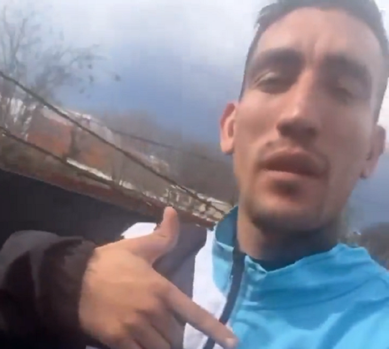 El futbolista se mostró en un video. Foto: Captura