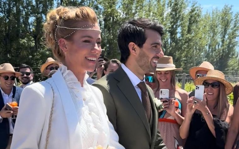 Nicole Neumann y Manu Urcera dieron el sí en Neuquén. Foto: Instagram Johana Tomelic
