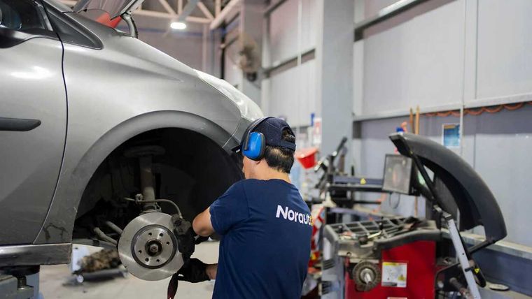 Stellantis y Norauto inauguran un autocentro en Rosario y fortalece la estrategia de Postventa