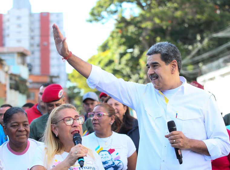 Nicolás Maduro resiste en Venezuela la presión de Donald Trump y Estados Unidos. Foto Efe