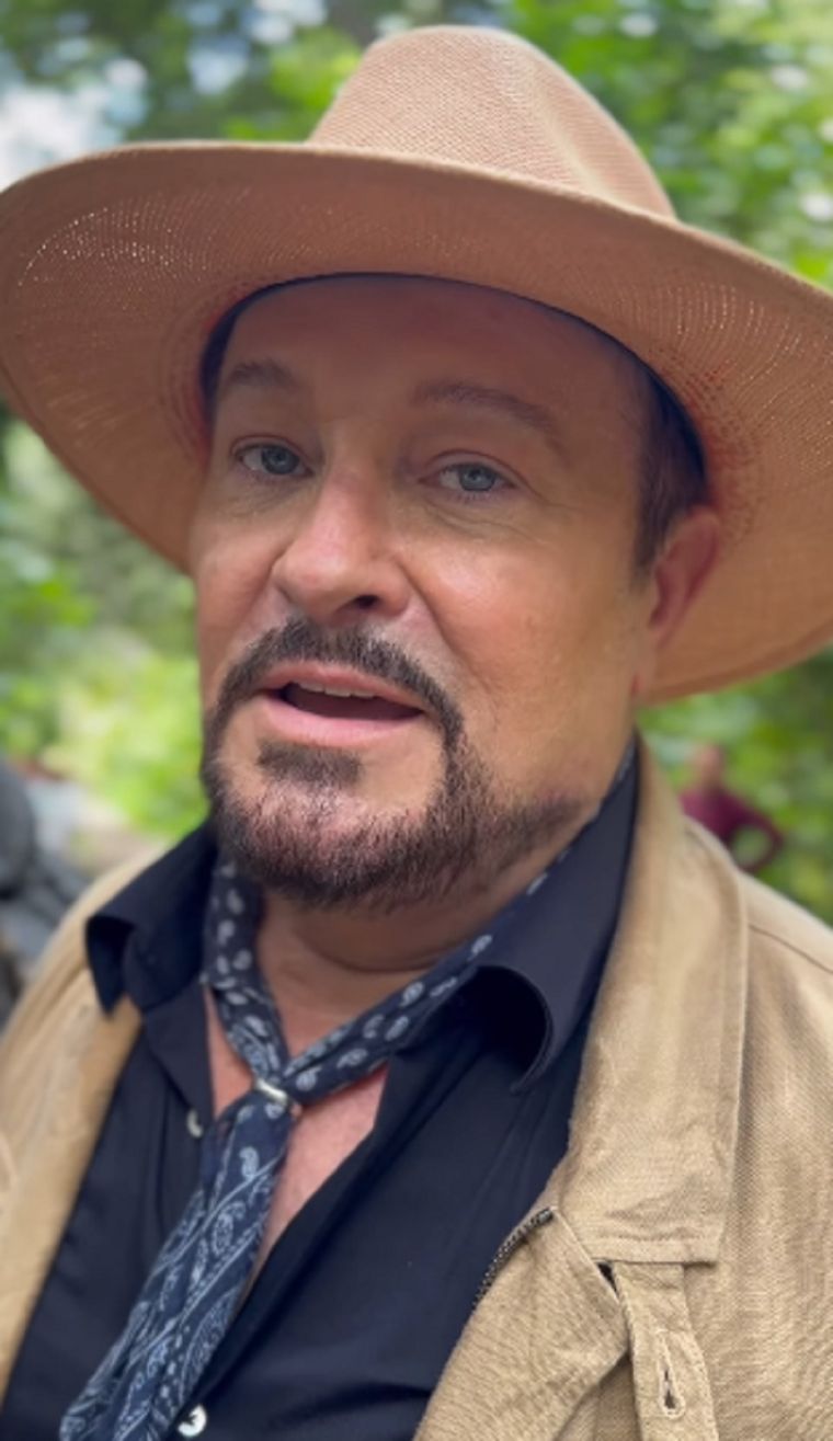 Rating Arturo Peniche