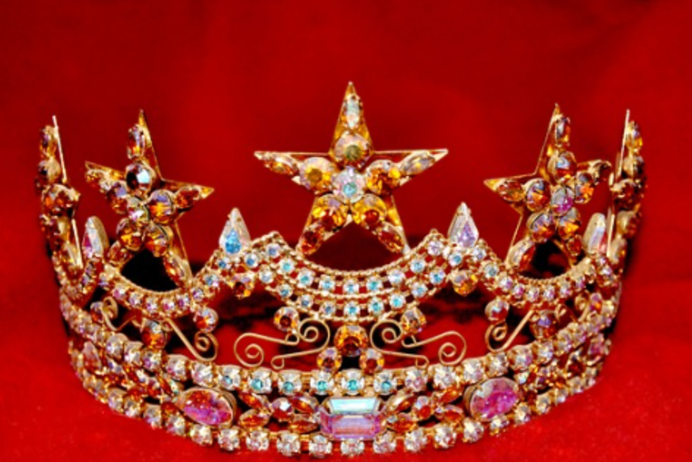 Las tiaras son uno de los accesorios más elegantes de las casas reales. Foto: Pixabay - pixabay.com