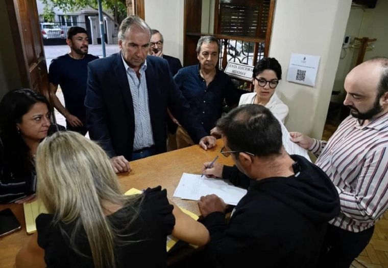 Humberto Schiavoni durante su paso por Mendoza Foto: Twitter @SchiavoniH