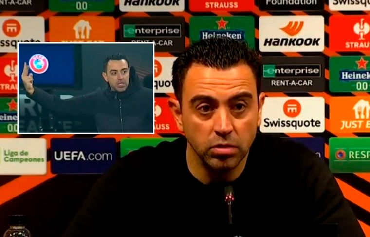 Xavi Hernández El español se mostró indignado por un penal no cobrado al Barcelona.