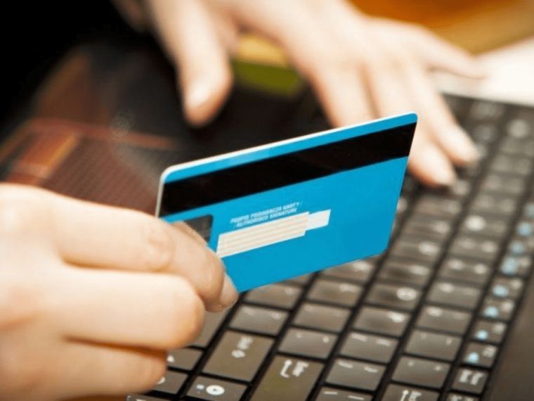 Hacer compras genera una satisfacción que puede desarrollar un problema mayor a futuro. Foto: Archivo MDZ