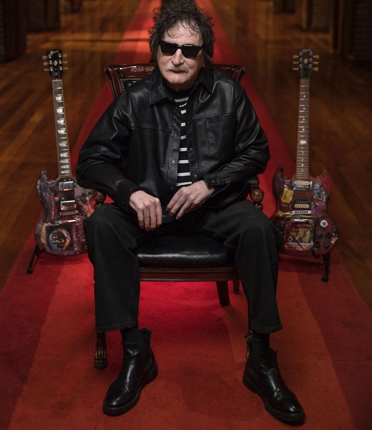 El nuevo disco incluye reversiones de clásicos de culto como Te recuerdo invierno. Foto: Ig: Charly Garcia. Foto: Nora Lezano
