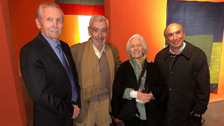 Alberto Arizu, José Octavo Bordón, Mónica González Gaviola y Horacio Pereyra. Alberto Arizu, José Octavo Bordón, Mónica González Gaviola y Horacio Pereyra.