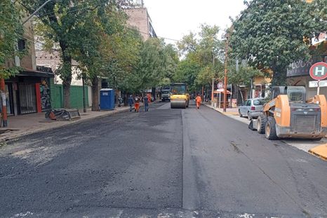 La Ciudad de Mendoza mejora calles céntricas. La Ciudad de Mendoza mejora calles céntricas.