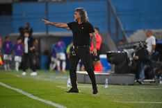 El DT de Bucamaranga se refirió al histórico triunfo de su equipo ante el Racing de Costas. Foto: @Libertadores El DT de Bucamaranga se refirió al histórico triunfo de su equipo ante el Racing de Costas. Foto: @Libertadores