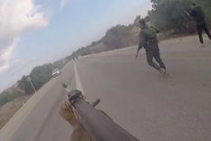 El ejército israelí mostró imágenes del ataque tomadas por cámaras corporales de Hamás, cámaras de seguridad, cámaras de vehículos y celulares. Foto: FUERZAS DE DEFENSA DE ISRAEL