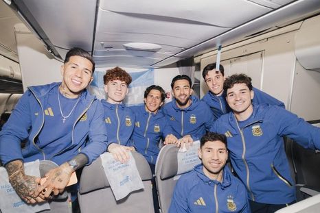 La Selección argentina rumbo a Kansas City para la Copa del Mundo. La Selección argentina rumbo a Kansas City para la Copa del Mundo.