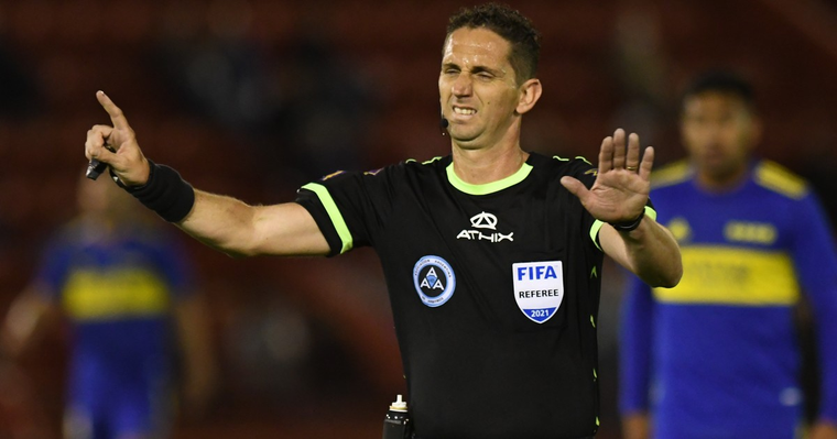 Lamolina no dirigirá ningún partido como juez central ni como VAR en la fecha 14. Lamolina no dirigirá ningún partido como juez central ni como VAR en la fecha 14.