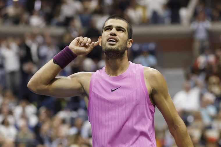 Carlos Alcaraz se impuso en la final ante Sinner y se quedó con su segundo Gran Slam en Estados Unidos. Además, desplazó al italiano en el primer puesto del ranking ATP.