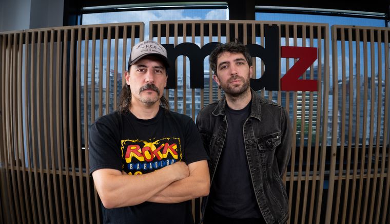 Joan Manuel Pardo (voz y guitarra) y Santiago Luis (batería) integran Camionero. Foto: Agustín Tubio/MDZ