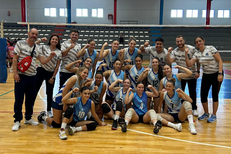 Mendoza quedó eliminada en cuartos del Argentino de Selecciones sub 18 de vóley. Foto: FMV