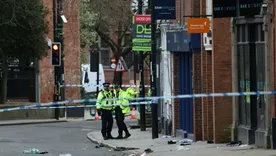 un hombre arrollo a una multitud en reino unido: heridos e investigacion un hombre arrollo a una multitud en reino unido: heridos e investigacion