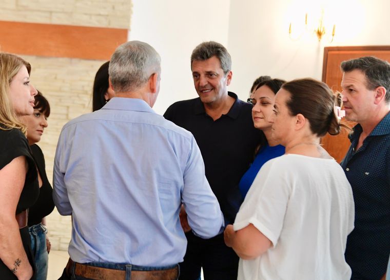 Massa quiere volver al mensaje de centro y alejado de los extremos