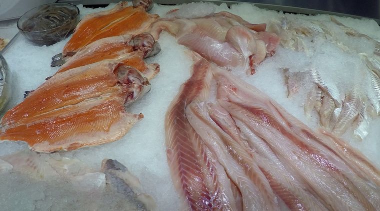 Diferentes cortes de pescado. Diferentes cortes de pescado.