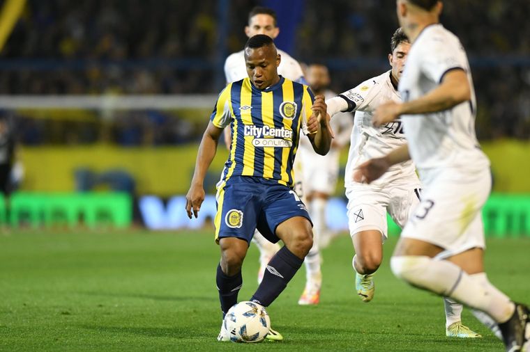 Campaz, vital para el empate de Rosario Central ante Independiente Foto: Rosario Central