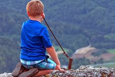 nene de 10 se lanza al vacio cumpliendo los desafios de juego on line