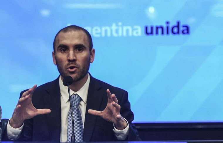 El Ministro de Economía brindó una conferencia. Foto: Télam