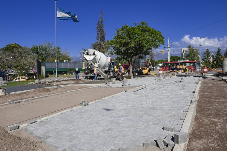 La intervención abarca todas las arterias que rodean la Terminal de Ómnibus y redefine el espacio público.