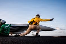 En el estrecho de Ormuz, Irán inició prácticas navales a un día de una nueva ronda de negociaciones nucleares con Estados Unidos. Imágen ilustrativa.