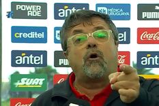 Caruso Lombardi explotó contra el VAR en Uruguay. Foto: Captura