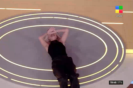 La presentadora no pudo contenerse. La presentadora no pudo contenerse.