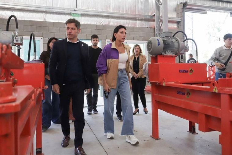 Axel Kicillof se mostrará con Mayra Mendoza en señal de unidad.