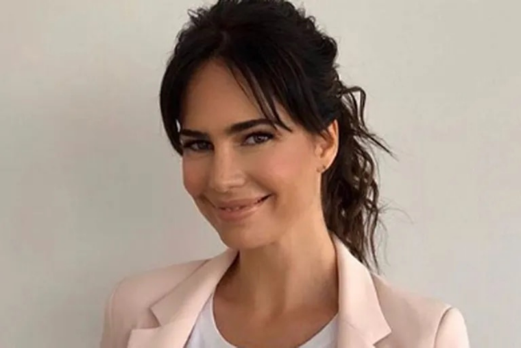 ROMINA PEREIRO ESTUVO CASADA CON GUSTAVO OLMEDO. FRUTO DE ESA RELACIÓN NACIERON SUS HIJAS.