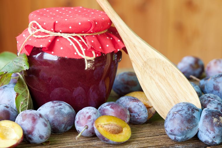 Disfruta la fruta todo el año con esta receta de mermelada de ciruela light.