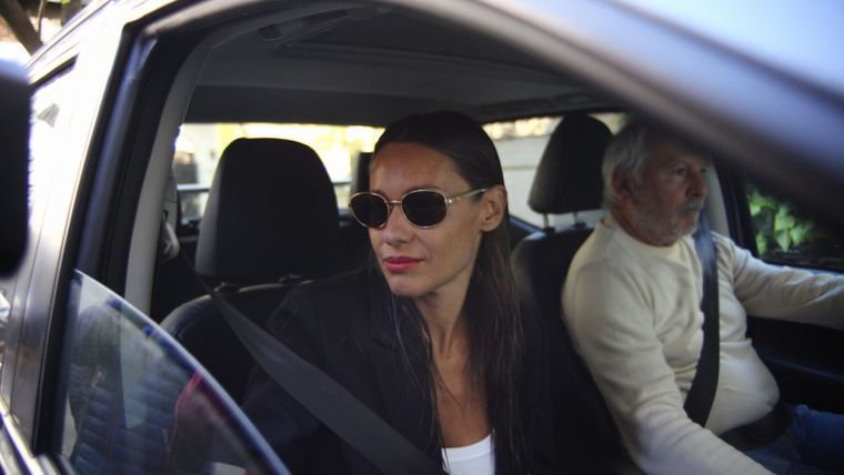 Pampita logró recuperar sus pertenencias tras el robo que sufrió en su hogar.