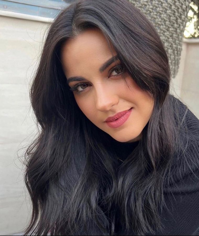 Maite Perroni deslumbró con un atractivo traje de baño negro. Foto: Instagram/ Maite Perroni