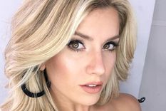 denuncian ante la policia a laurita fernandez por romper la cuarentena denuncian ante la policia a laurita fernandez por romper la cuarentena